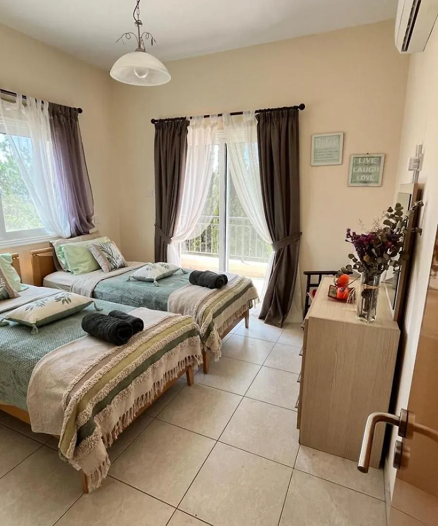 Villa Porta Aurea Agia Napa Chipre